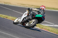 brands-hatch-photographs;brands-no-limits-trackday;cadwell-trackday-photographs;enduro-digital-images;event-digital-images;eventdigitalimages;no-limits-trackdays;peter-wileman-photography;racing-digital-images;trackday-digital-images;trackday-photos